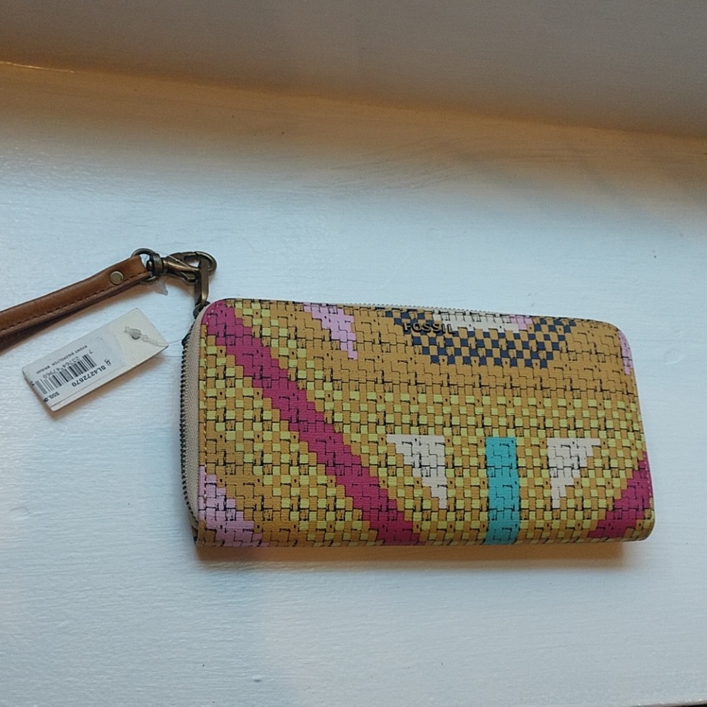 Fossil Wristlet/Wallet - New With Tags